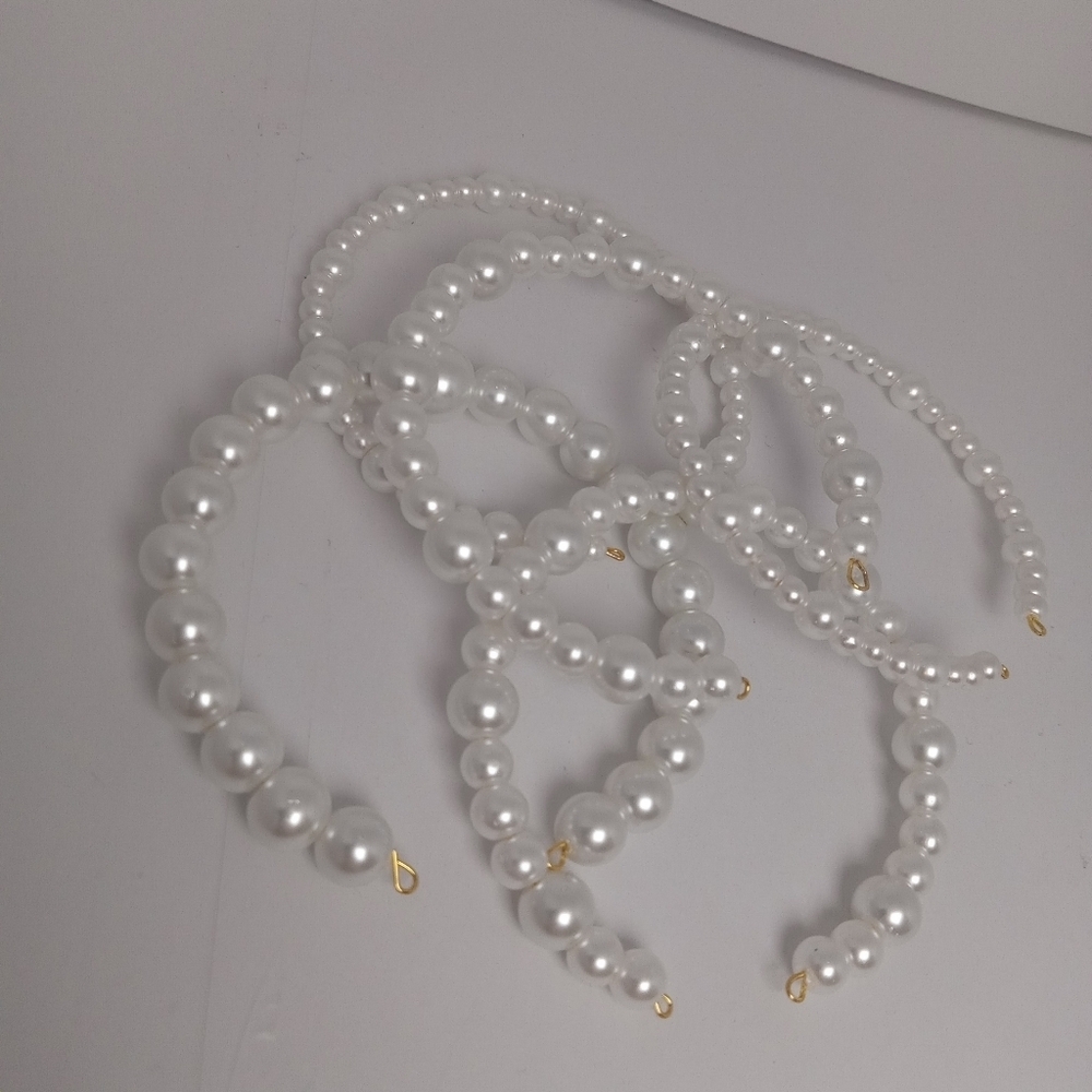5 Faux pearl bracelets for stacking - Picture 4 of 5